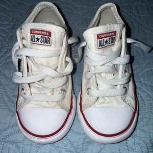 Converse Chuck Taylor All Star Low-Top Sneaker - Toddler 8